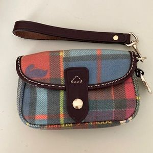Small Dooney and Bourke wristlet purse